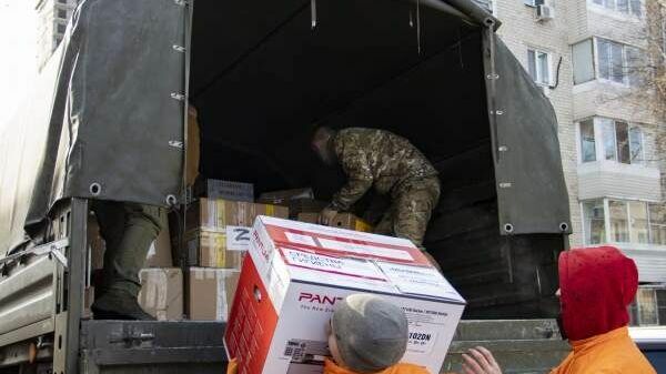 Полный КАМАЗ гуманитарных грузов собрали хабаровчане для мобилизованных в зоне СВО