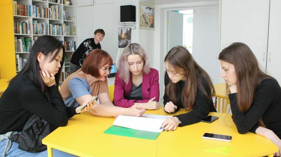 Хабаровская молодежь участвует в обновлении библиотек региона