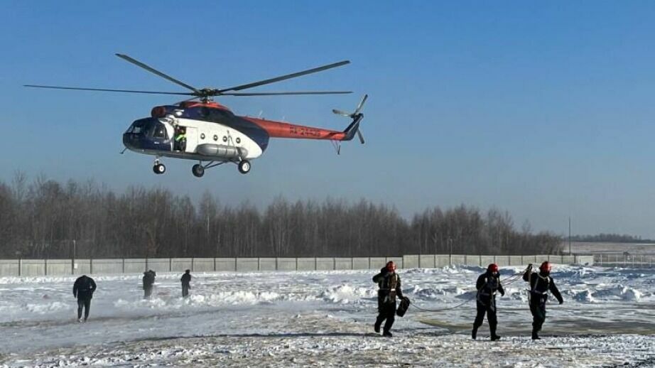 Пожарные края отработали навыки беспарашютного десантирования в Хабаровском крае