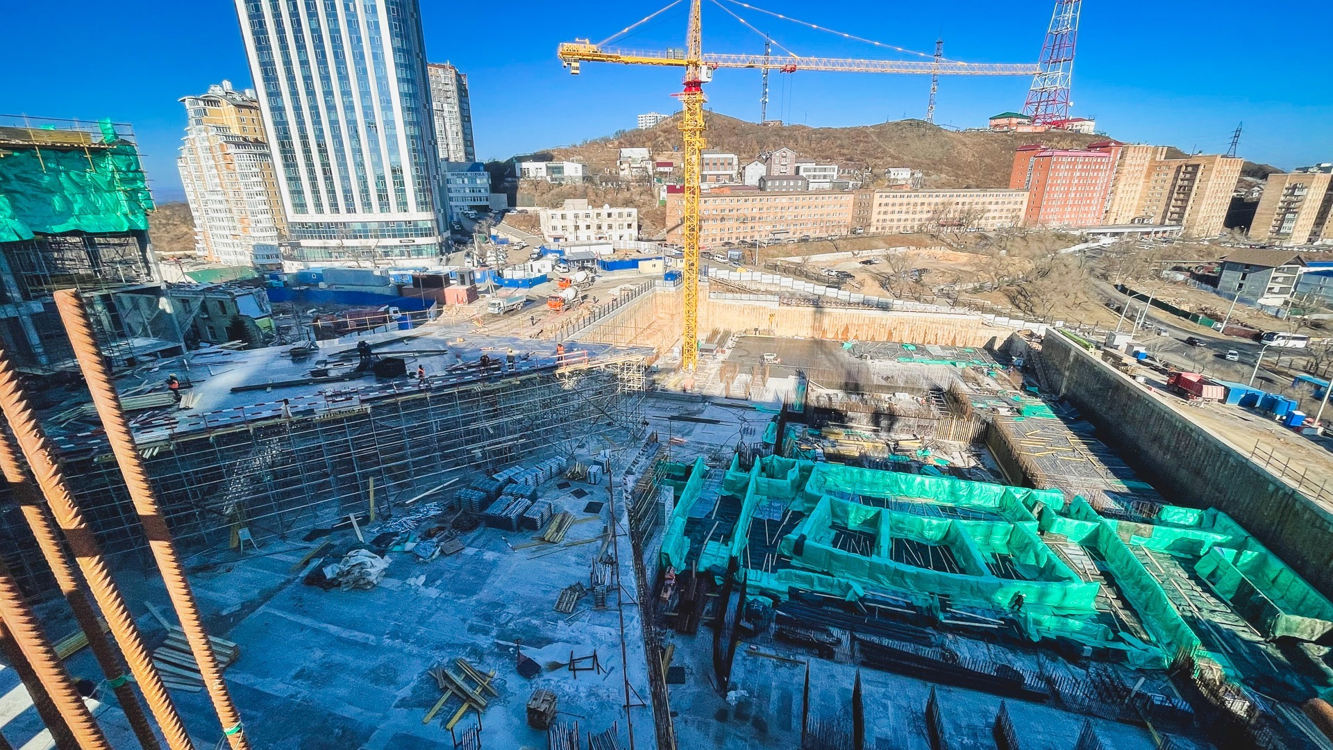 «Судэко» упорно хочет воткнуть, несмотря на запрет, многоэтажку посреди Владивостока