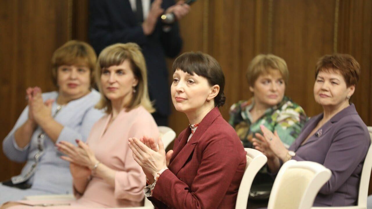Женщины вдохновляют мужчин на подвиги — спикер парламента Хабаровского края
