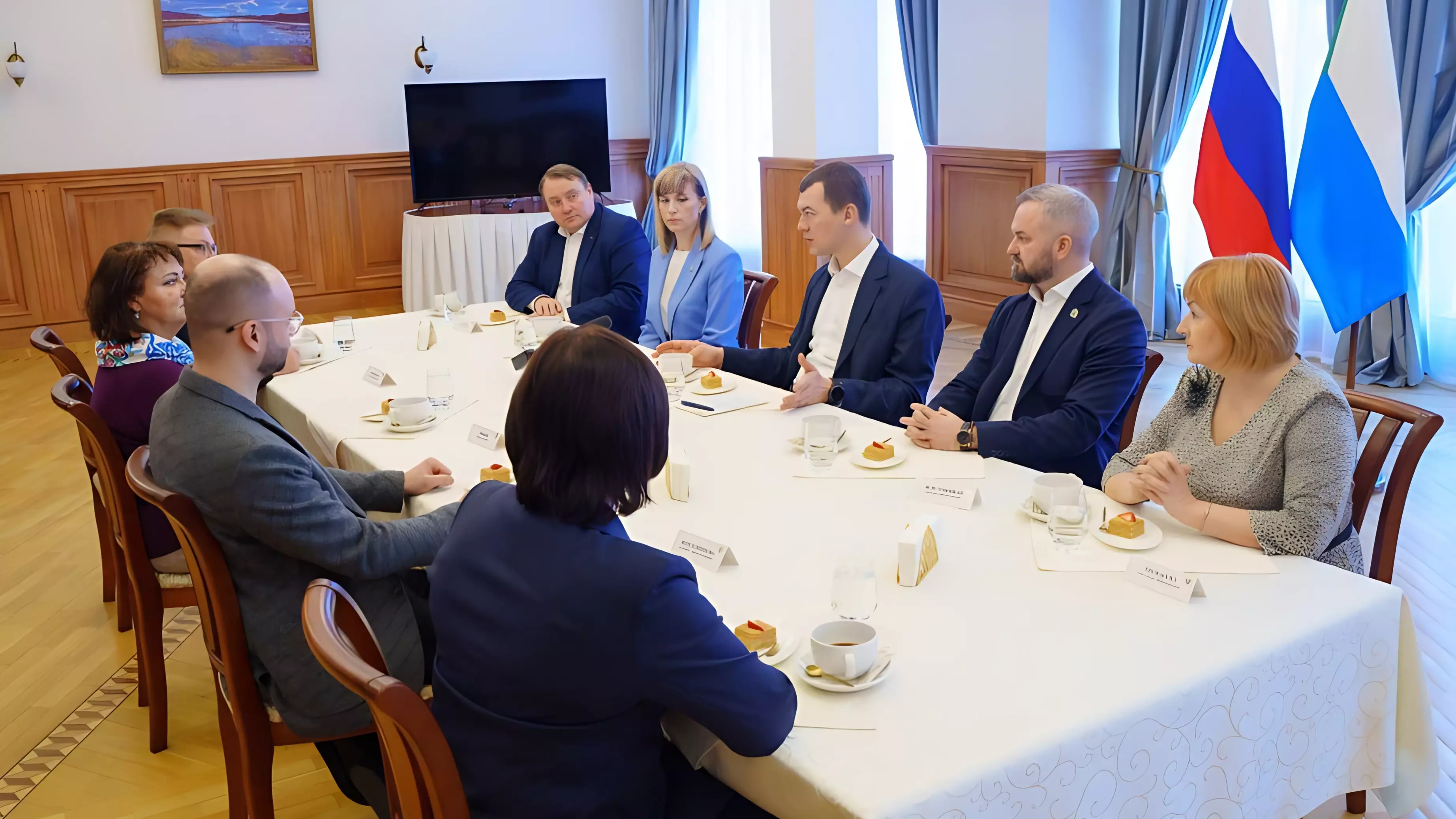Разворот на Восток обсудил с предпринимателями губернатор Хабаровского края