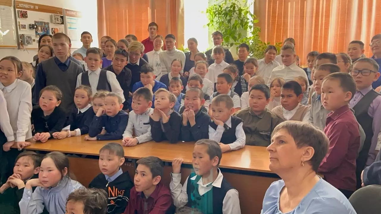Юных эвенов из Хабаровского края пригласили в Звездный городок