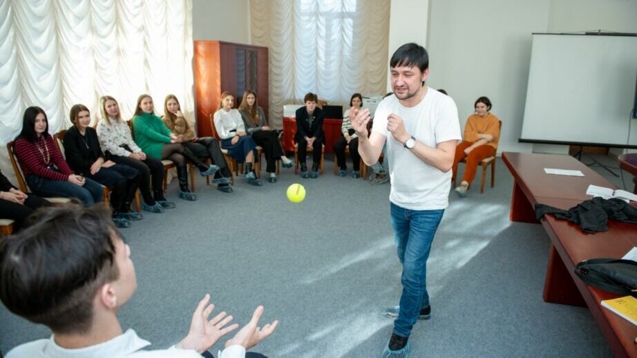 Опытные наставники помогают детям в Хабаровском крае погрузиться в медиатворчество