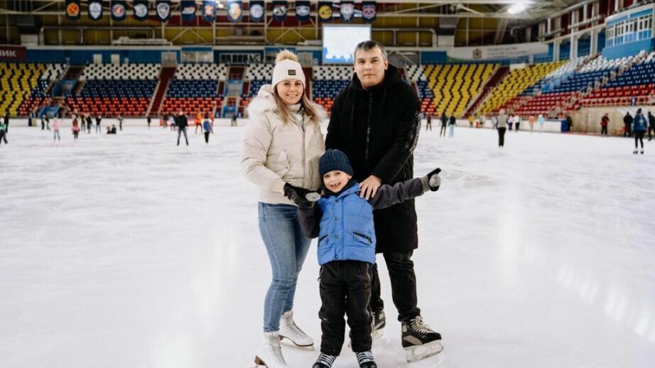 Сезон массовых катаний на коньках стартовал в Хабаровске