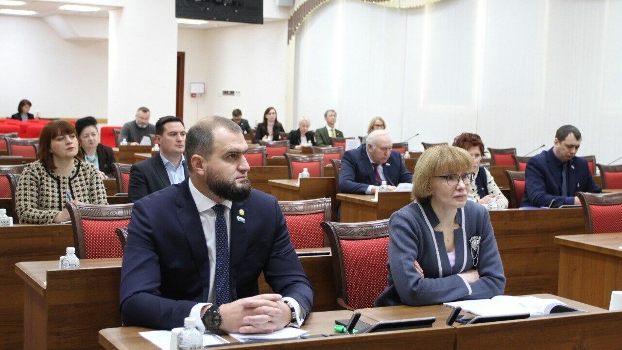 Вопросы цифровой трансформации Хабаровского края обсудили в региональном парламенте