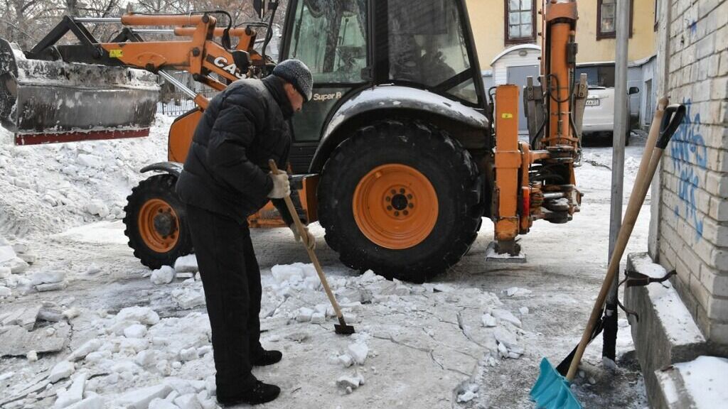Власти Хабаровска пристально следят за уборкой снега с улиц