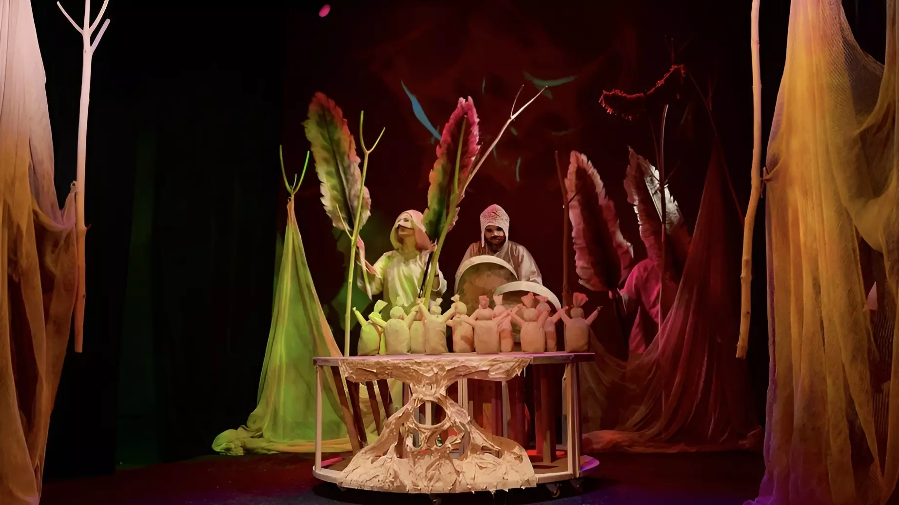 Сказку про удэгейские два солнца Хабаровского театра кукол покажут в Москве