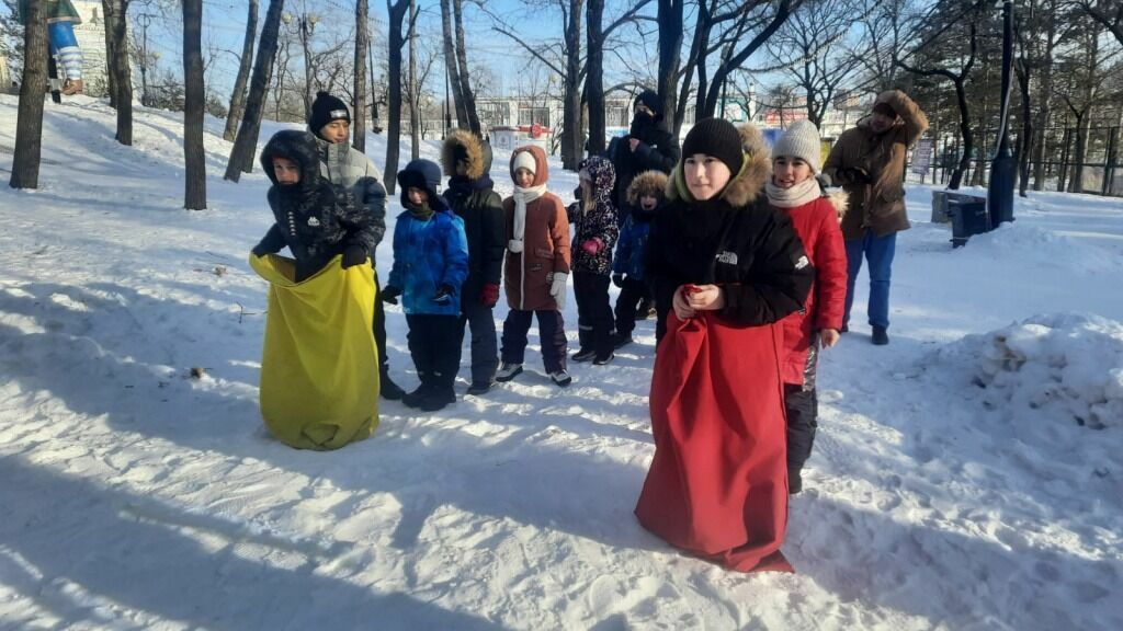 Веселыми стартами развлекают хабаровчан в парке «Динамо»