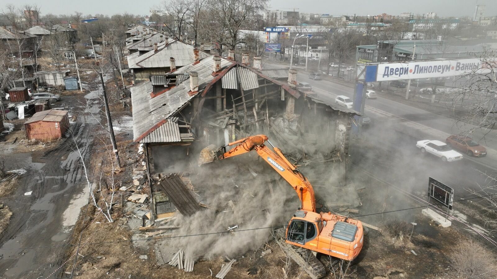 Шестой барак снесен на проспекте в Хабаровске