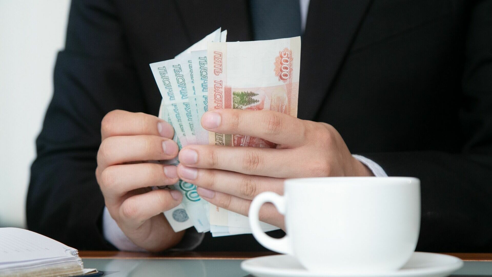 Деньги на принтере печатал сотрудник коммерческой фирмы в Хабаровске