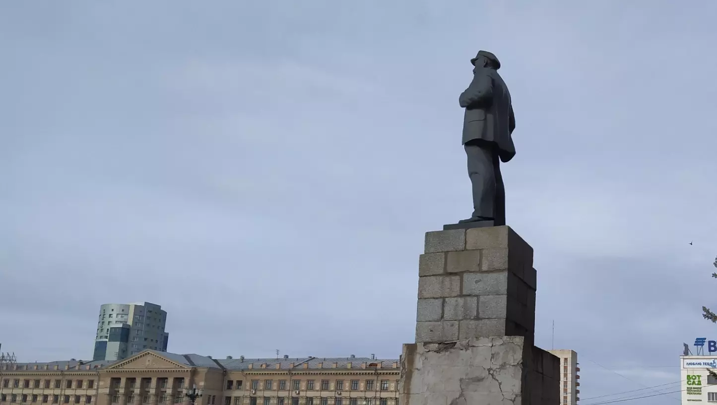памятник Ленину в Хабаровске