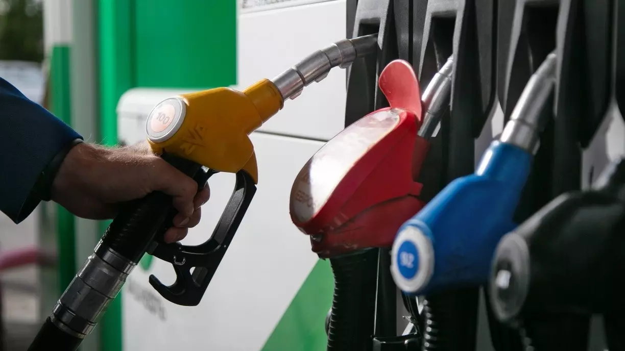 Цены на бензин выросли в Хабаровске