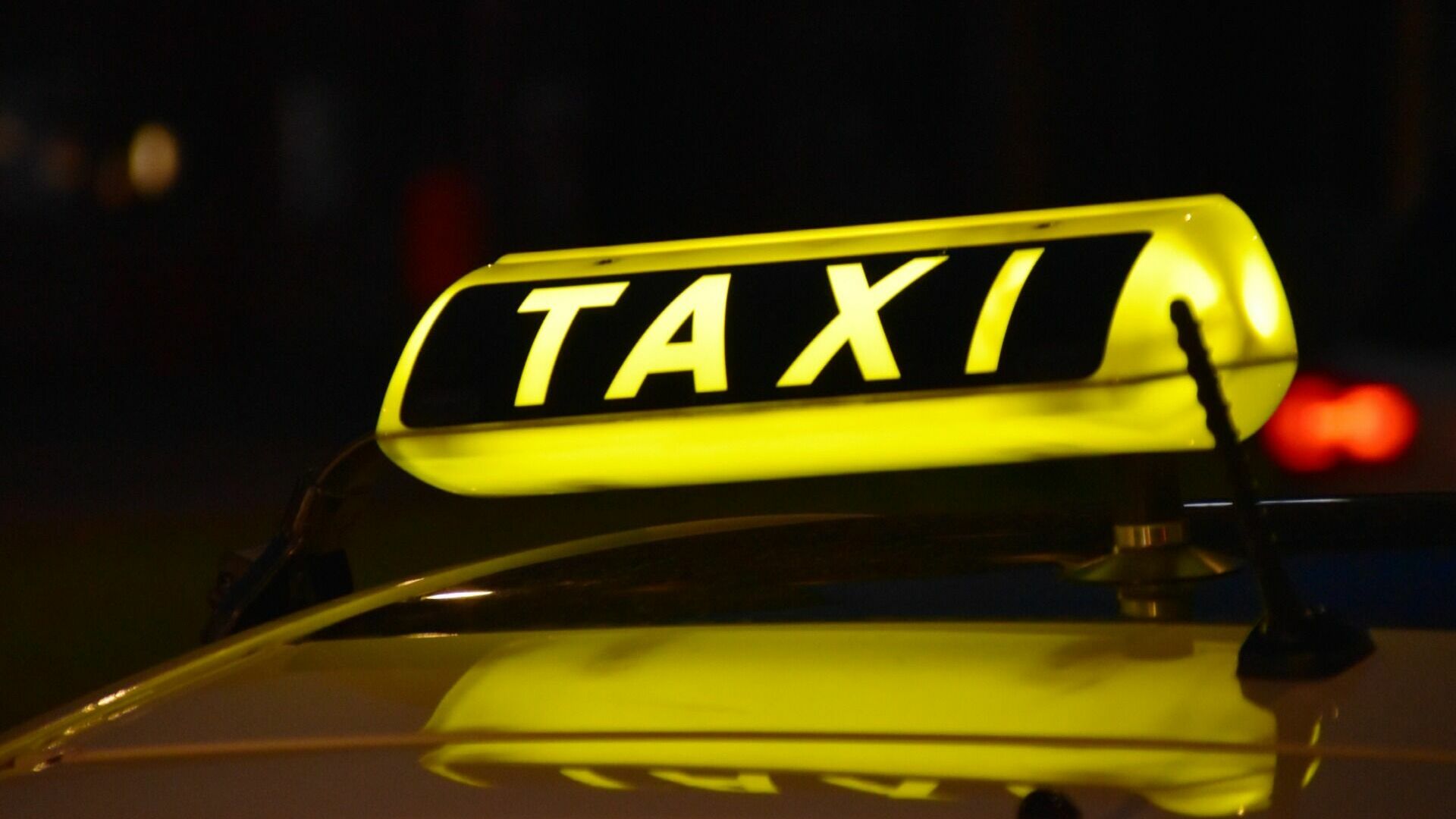 В Хабаровске цены на такси выросли в три раза из-за снега