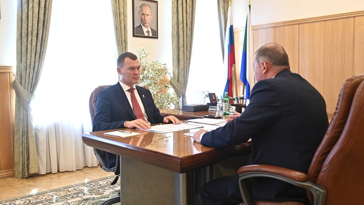 Губернатор Хабаровского края провел рабочую встречу с главой Ульчского района