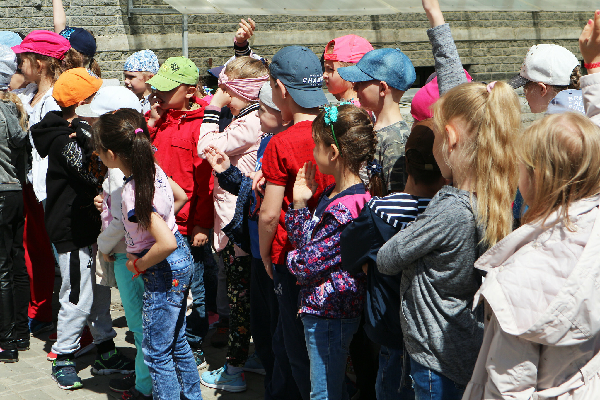 Детей экстренно эвакуировали из детского лагеря в Хабаровском крае