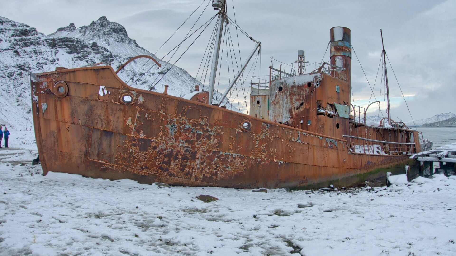 Восемь затонувших судов достанут из акватории Охотского моря в Хабаровском крае