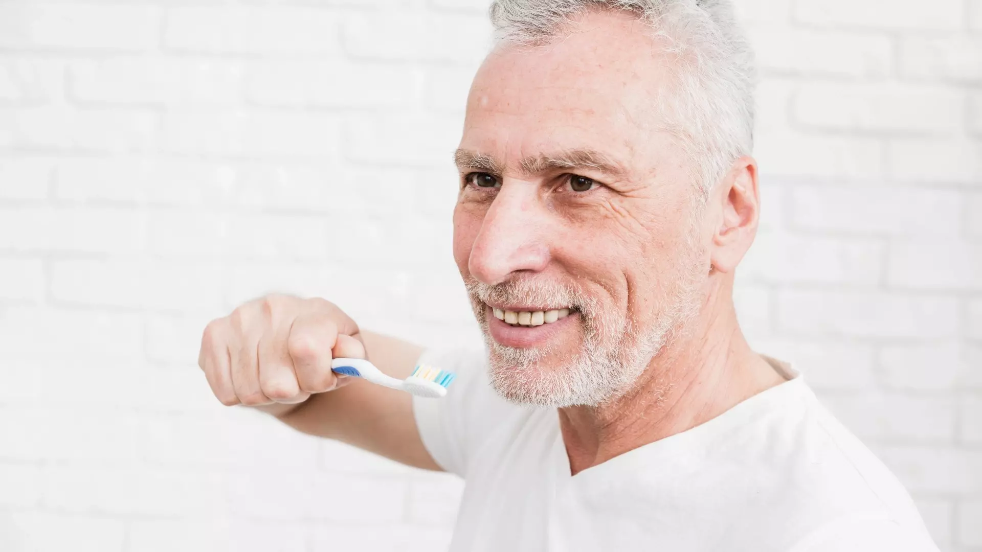 Правильно чистить зубы научатся хабаровчане