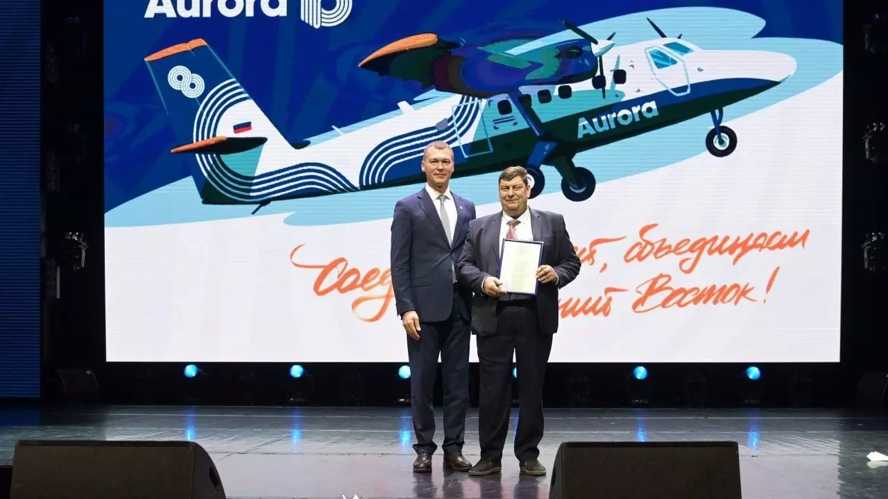 Губернатор Хабаровского края поздравил авиакомпанию Аврора с десятилетием