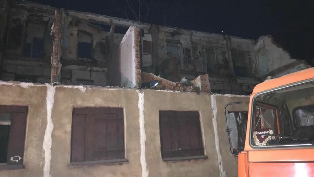 Рабочий погиб при демонтаже здания в Хабаровском крае