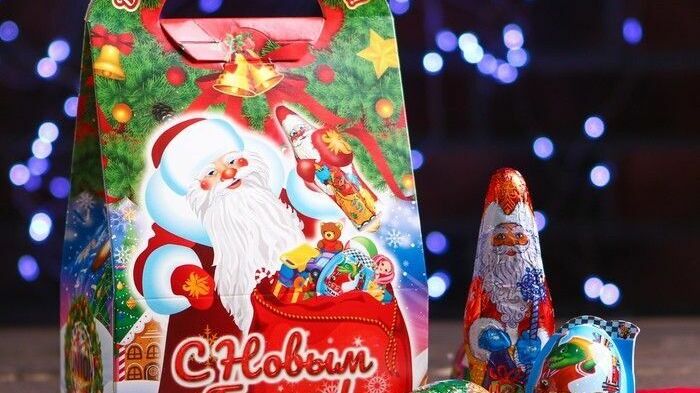 Закупка новогодних подарков продолжается в Хабаровске