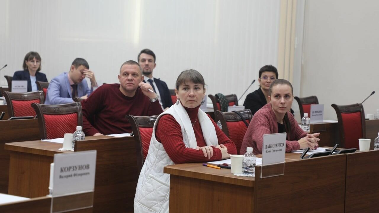 Развитие спорта в Хабаровском крае обсудили в региональном парламенте