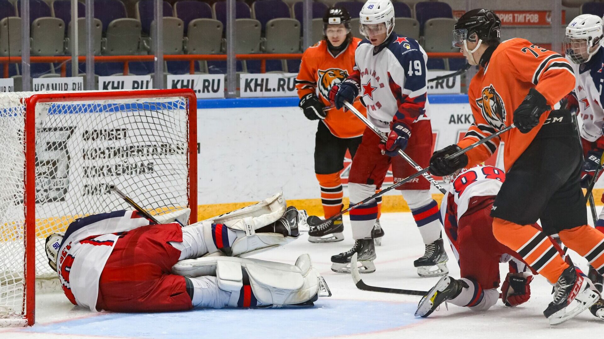 Историческую победу одержала главная хоккейная команда Хабаровского края